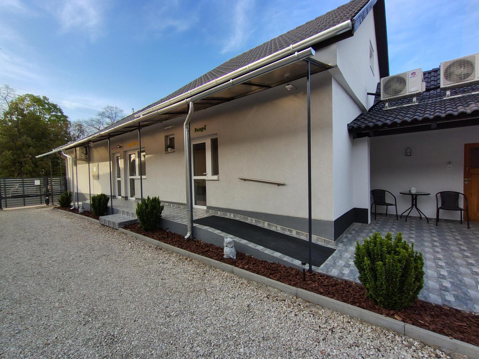 Csengő Vendégház Kiskorös Exterior foto