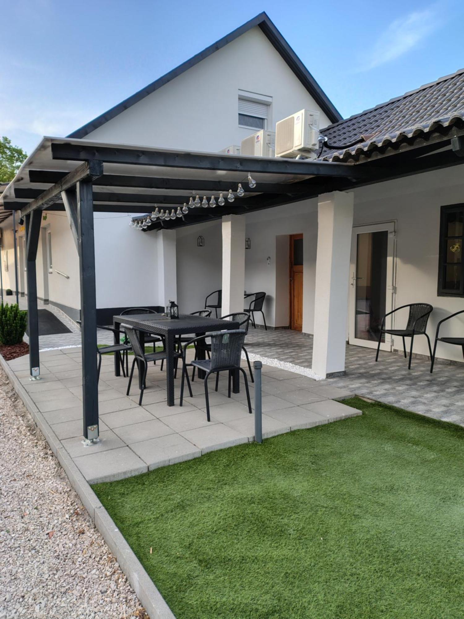Csengő Vendégház Kiskorös Exterior foto